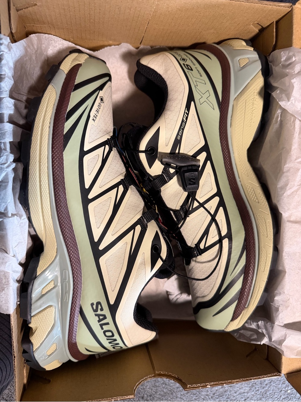 Salomon XT-6 GORE-TEX Trail Sneaker — Cream with Black Accents - Picture 8 of 11
